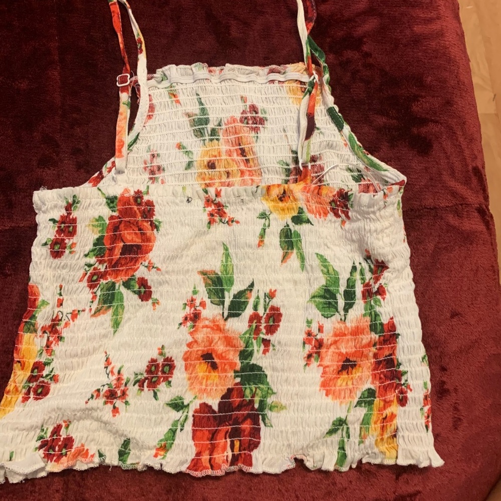 Crop top - Picture 2 of 5
